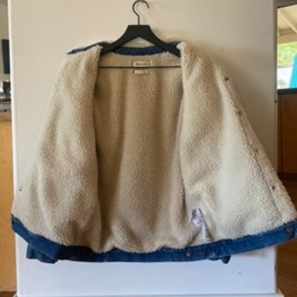 The Oversized Jean Jacket in Donaway Wash: Sherpa Edition - Picture 7 of 8
